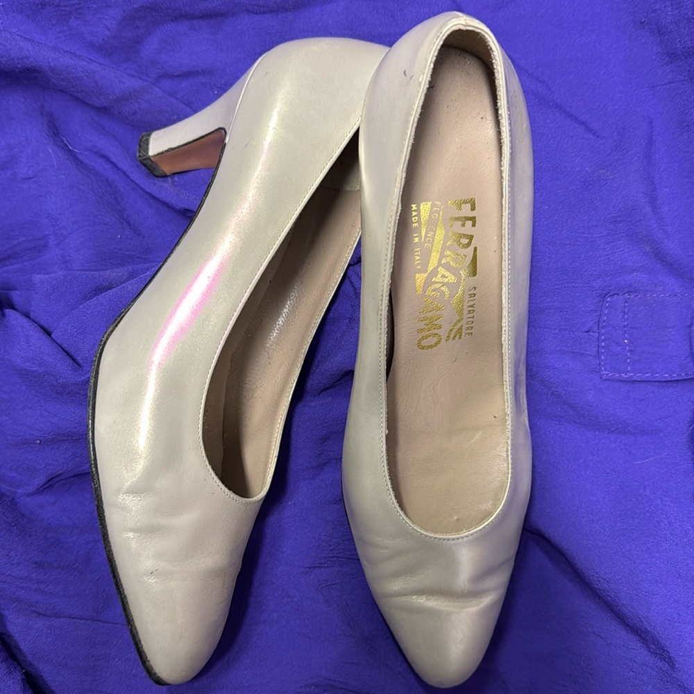 Vintage Salvatore Ferragamo Pumps sz 6
